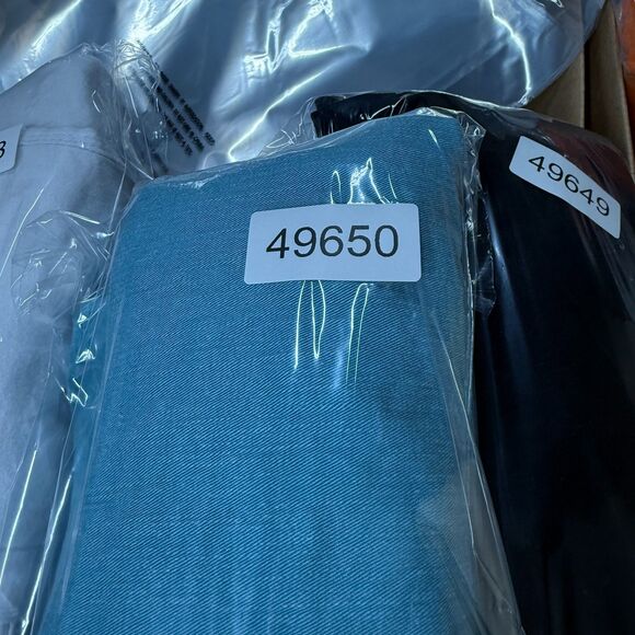 LOGO by Lori Goldstein Jeans Women 12 Blue Denim Light Wash Straight Cuffed - Picture 8 of 8